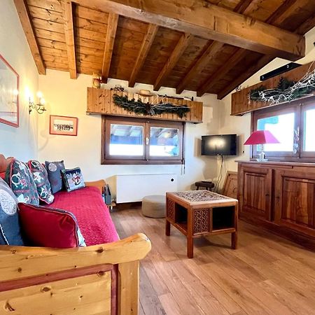 Nice And Bright Apartment In Комблу Екстер'єр фото